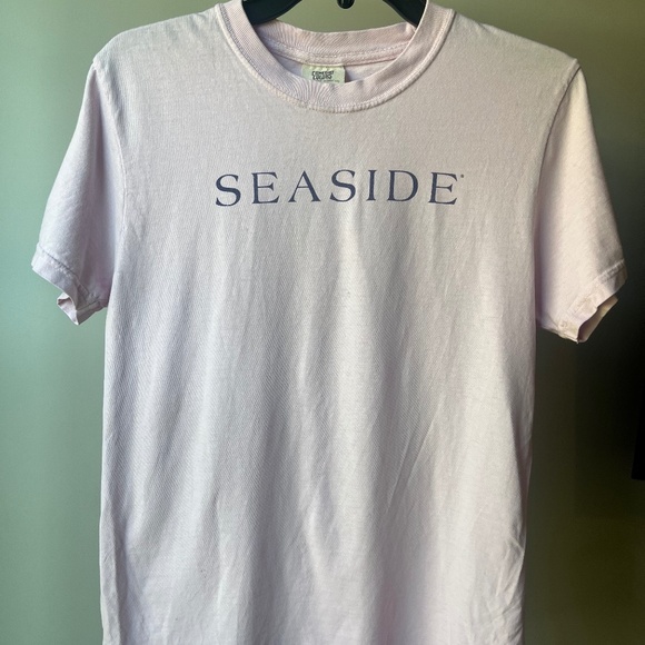 Seaside Pink Tee Size Small - Picture 1 of 1